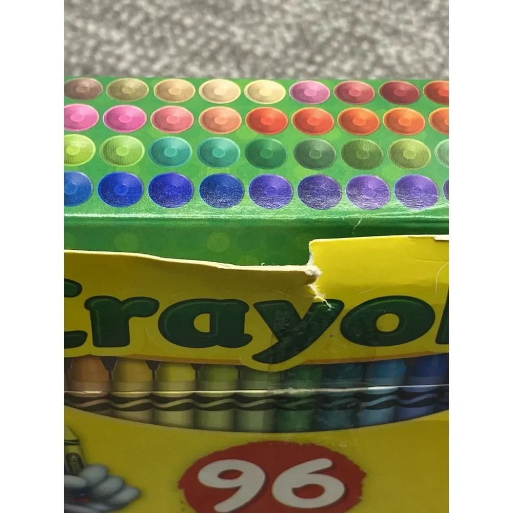 Crayola Crayons‎ 2014 Vintage Hallmark 96 Count With Sharpener Many New Variety